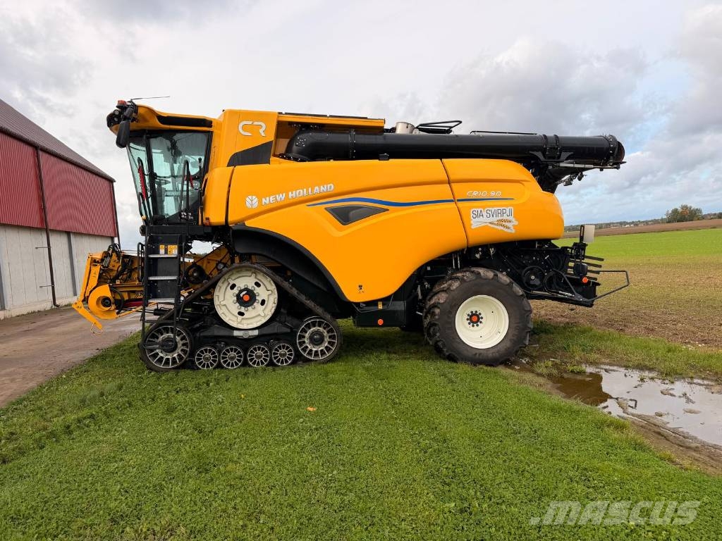 New Holland CR 10.90 Ražas novākšanas kombaini