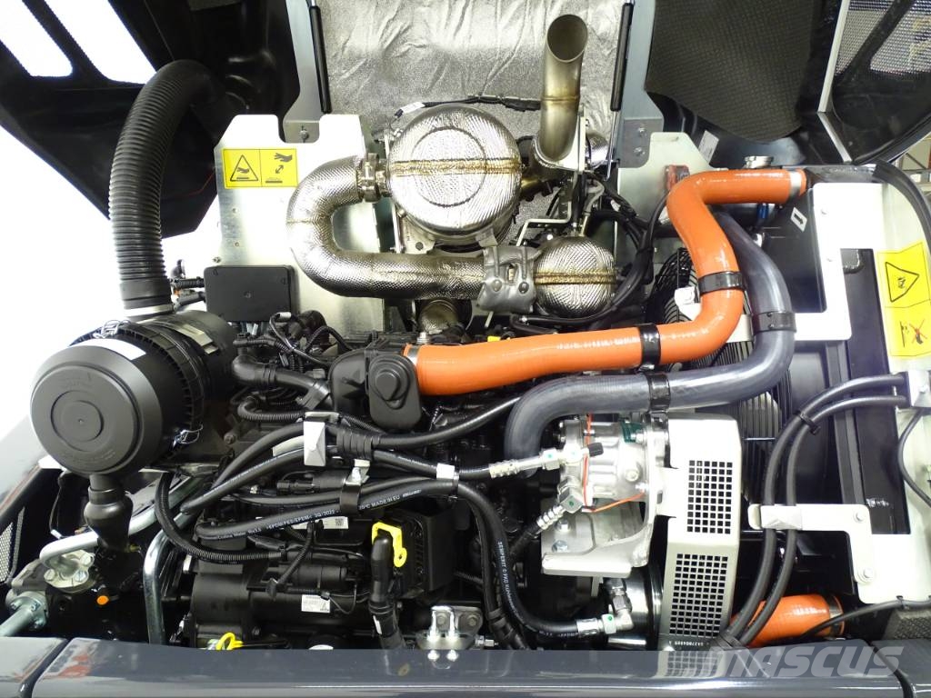 Yanmar V120-5 Incarcator pe pneuri