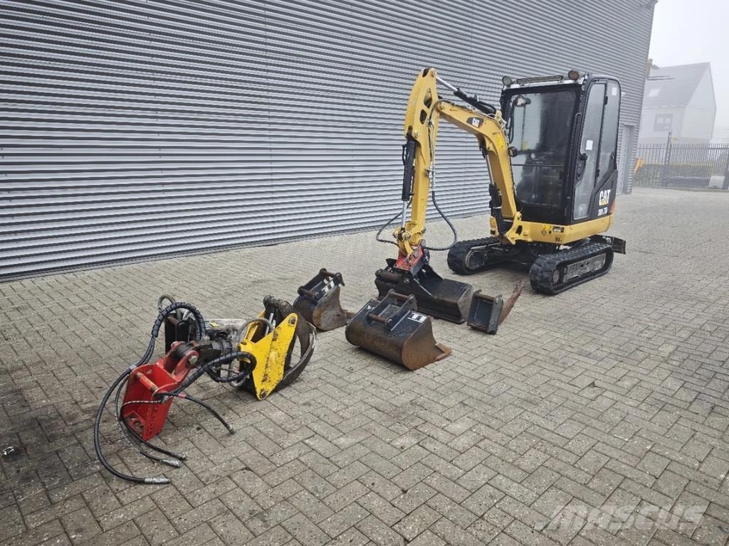 CAT 301.7D 6 Attechments! Mini ekskavatori < 7 t