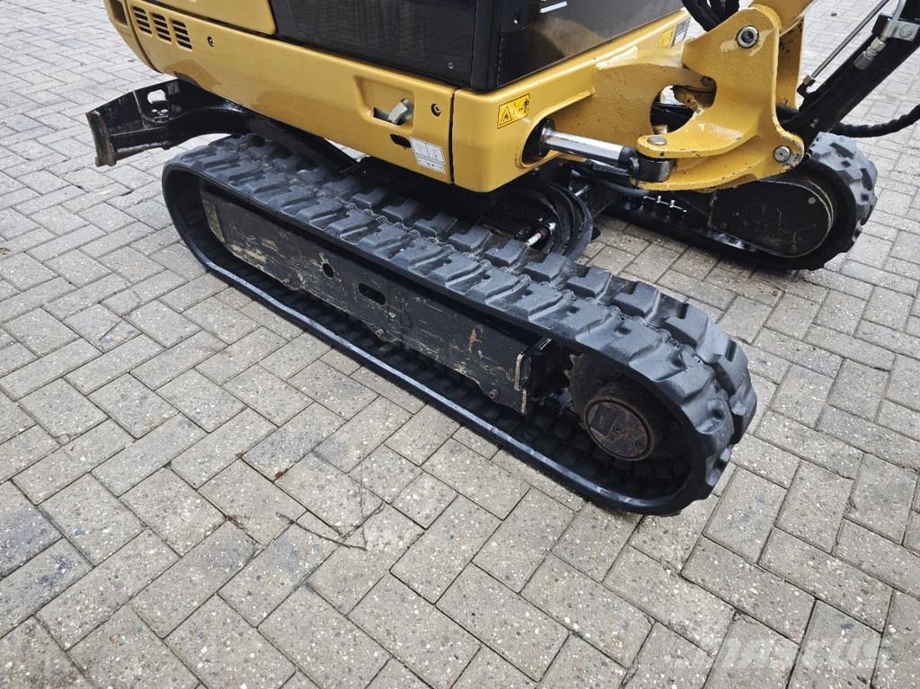 CAT 301.7D 6 Attechments! Mini ekskavatori < 7 t