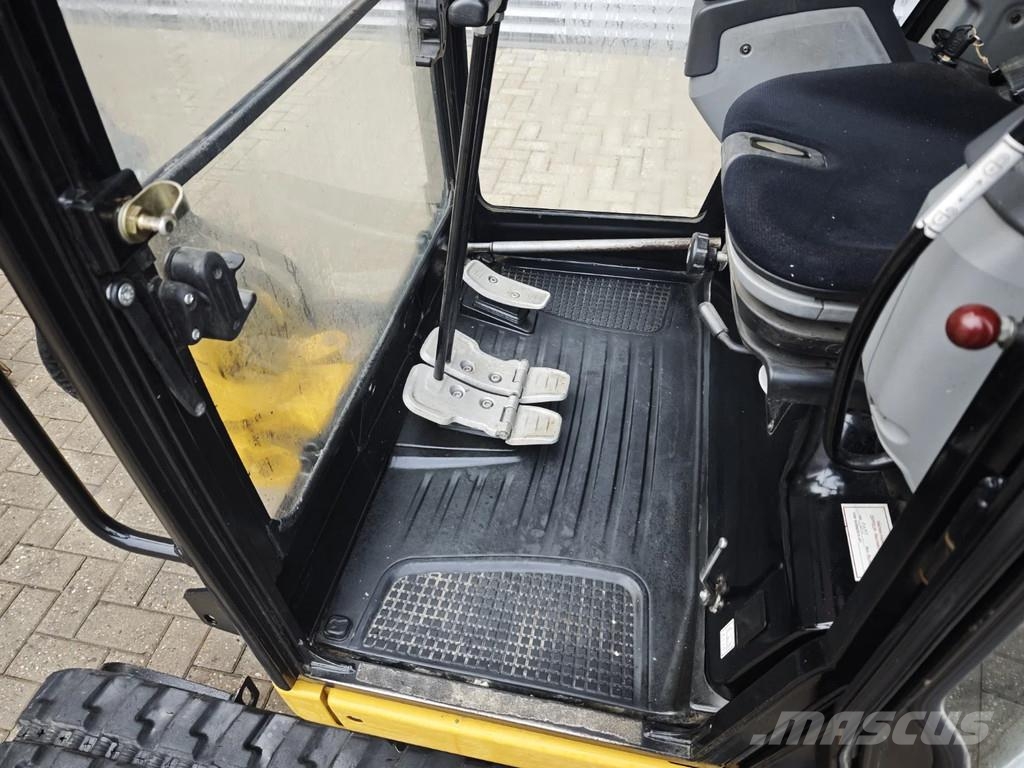 CAT 301.7D 6 Attechments! Mini ekskavatori < 7 t