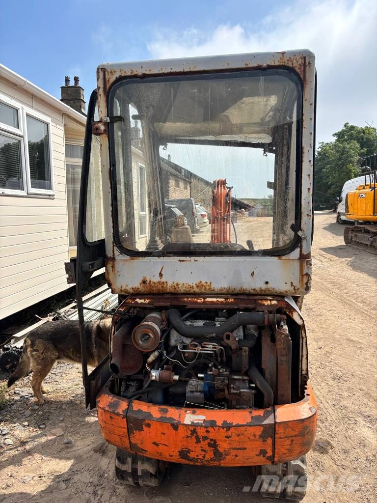 Hitachi EX 15 mini digger Міні-екскаватори < 7т