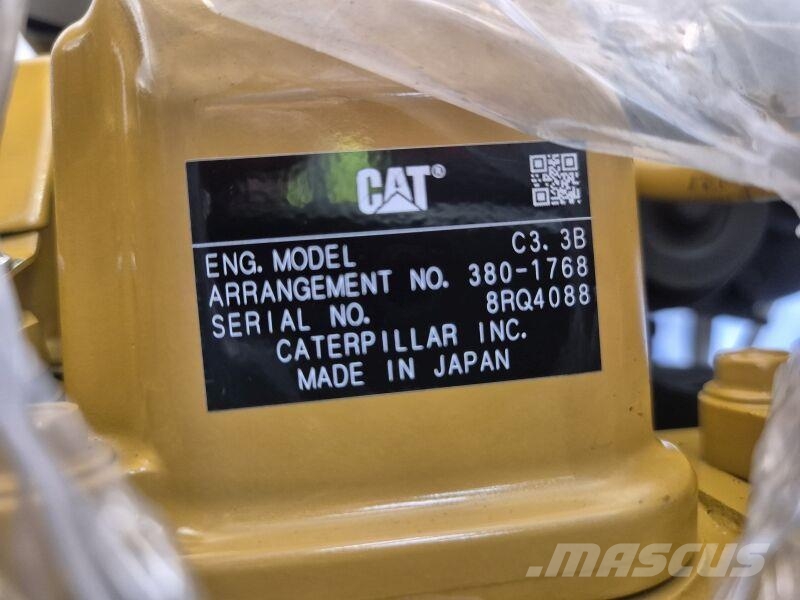 CAT /Kubota C3.3B Двигуни