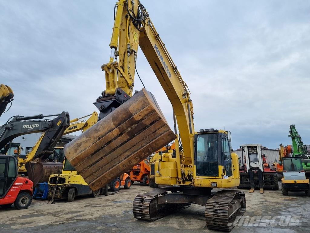Komatsu PC 228 USLC-8 Excavadoras sobre orugas