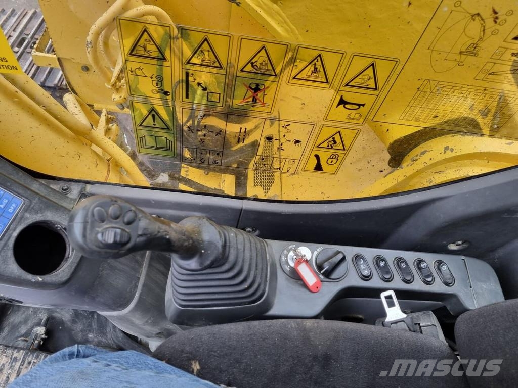 Komatsu PC 228 USLC-8 Εκσκαφείς με ερπύστριες