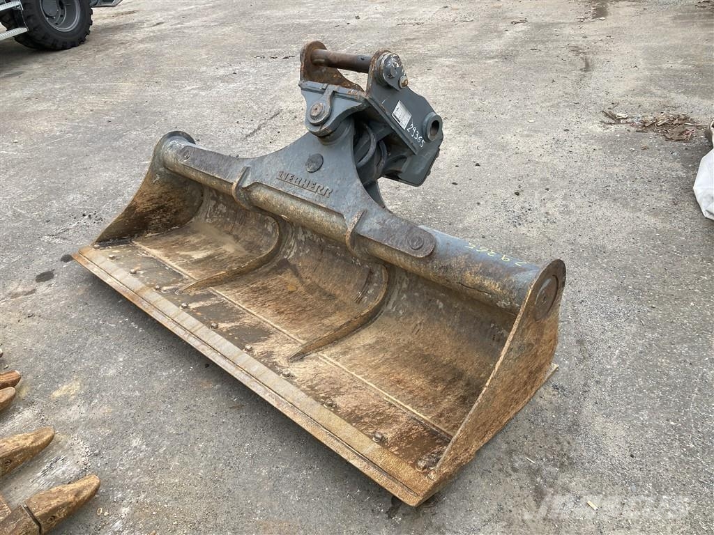 Liebherr R 914 Compact Litronic Bandgrävare