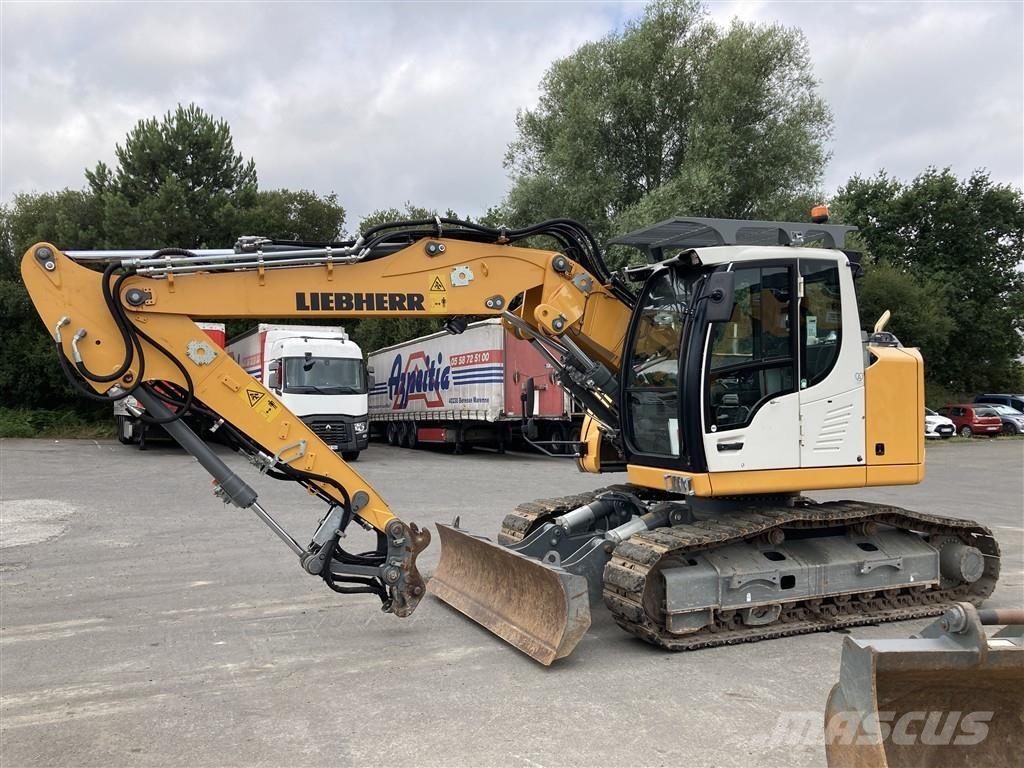 Liebherr R 914 Compact Litronic Bandgrävare