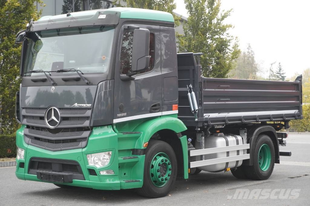 Mercedes-Benz Actros 1835 / 90 tho. km!!! / NEW 3-way tipper 傾卸式卡車