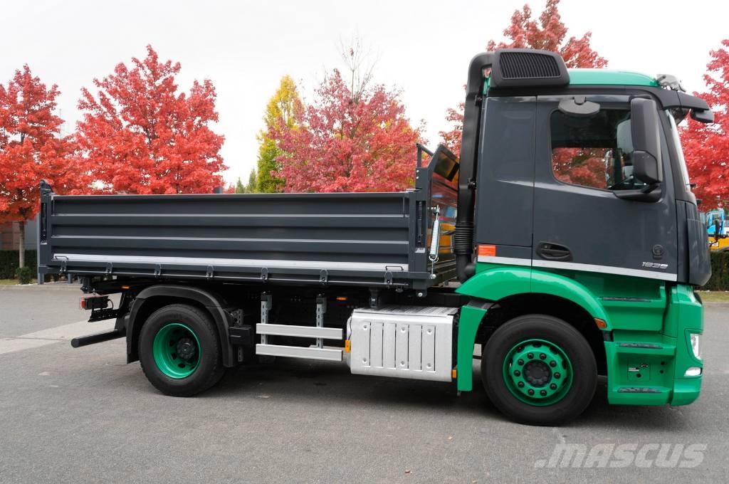Mercedes-Benz Actros 1835 / 90 tho. km!!! / NEW 3-way tipper 傾卸式卡車