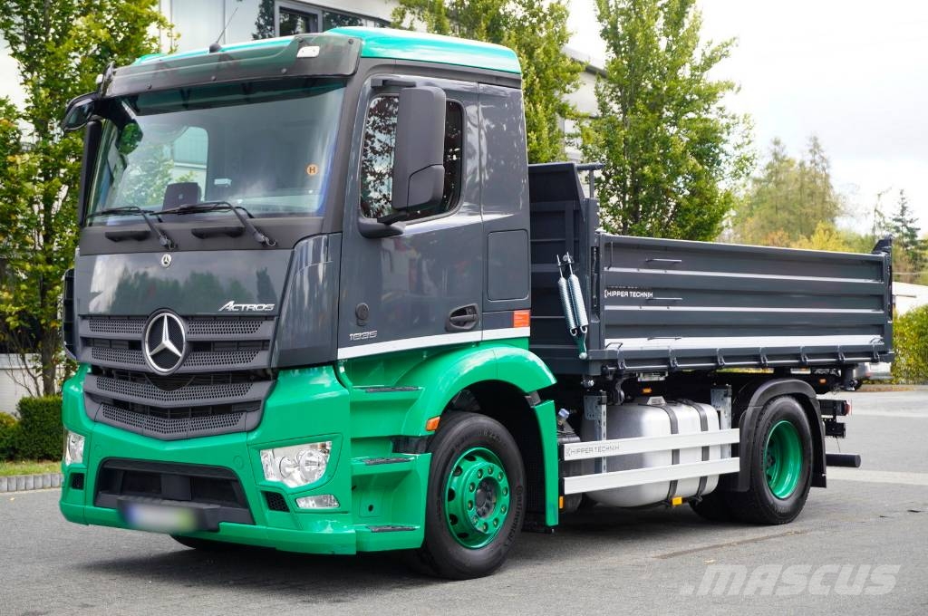 Mercedes-Benz Actros 1835 / 90 tho. km!!! / NEW 3-way tipper Tippbil