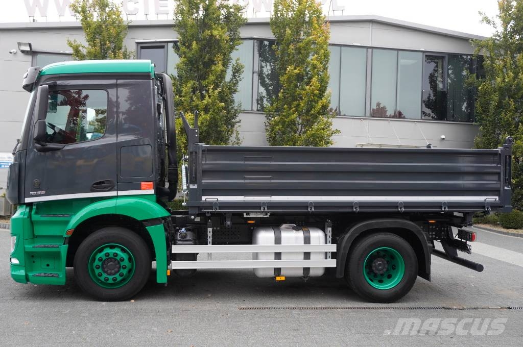 Mercedes-Benz Actros 1835 / 90 tho. km!!! / NEW 3-way tipper 傾卸式卡車