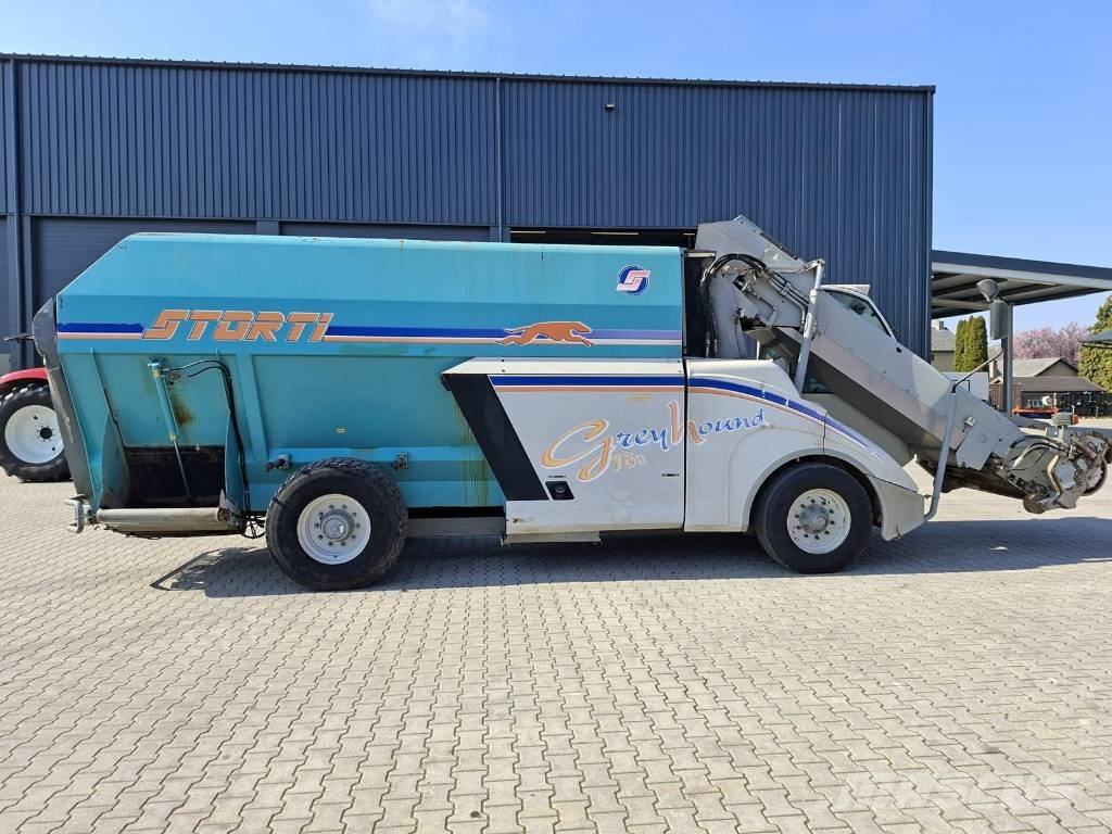 Storti Greyhound 180 علافات ماشية