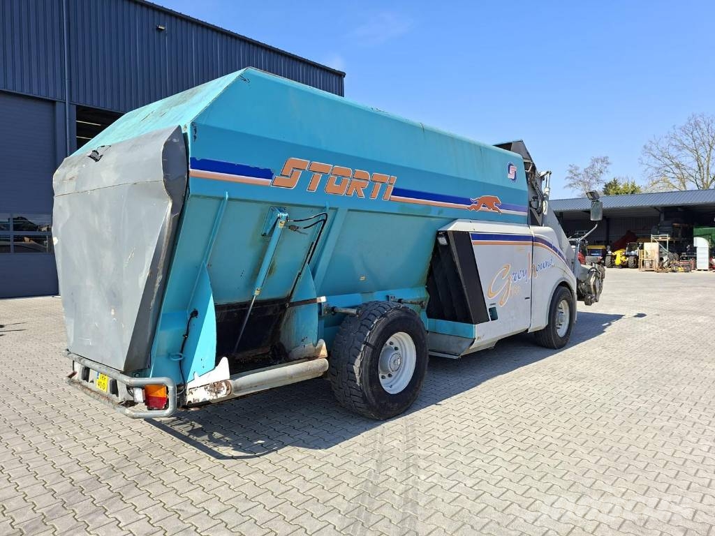 Storti Greyhound 180 علافات ماشية