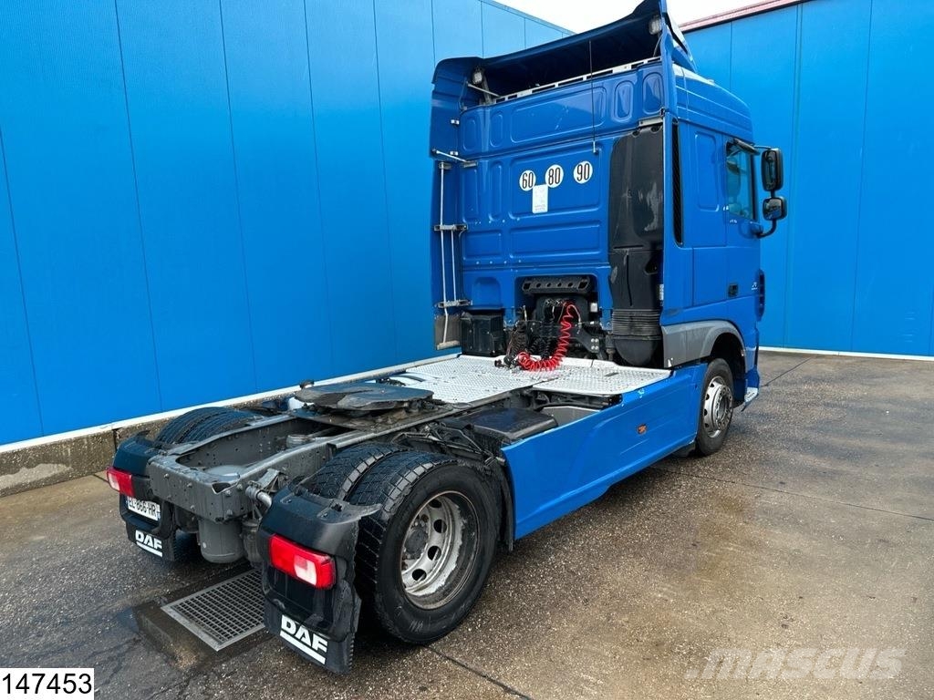 DAF XF 460 EURO 6, Retarder, ACC Vlačilci