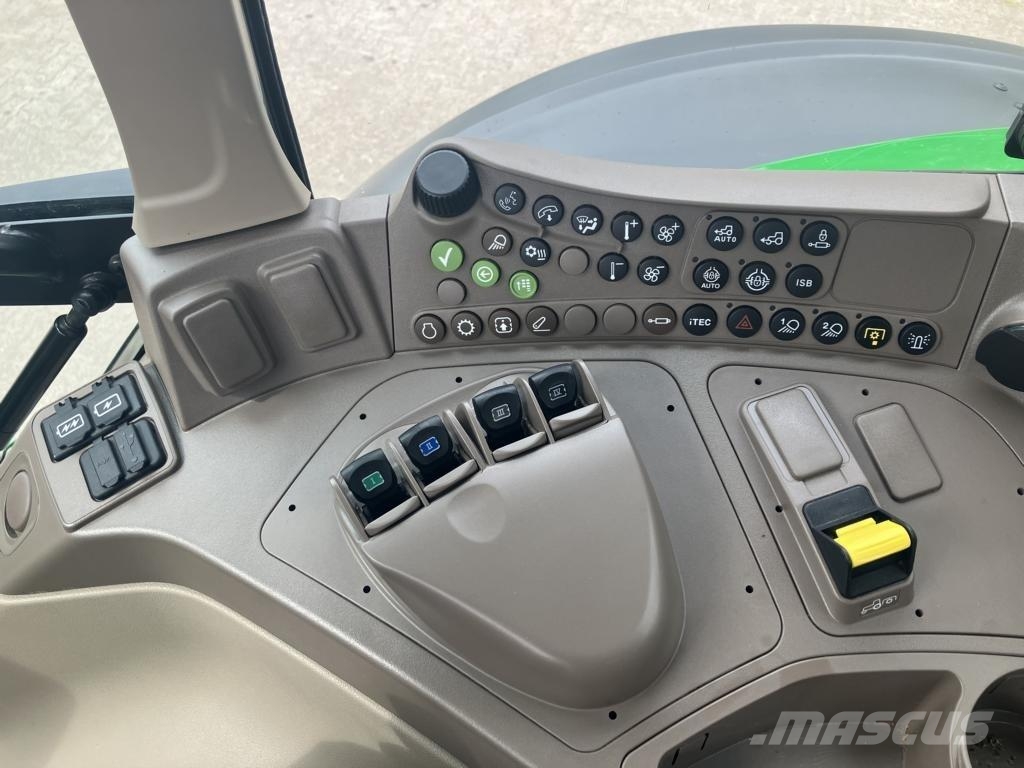John Deere 6M250 Tractors