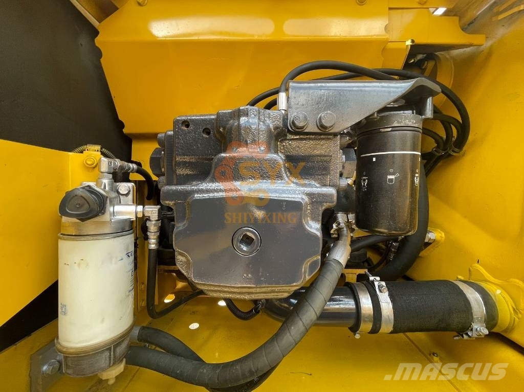 Komatsu PC 220-8 Εκσκαφείς με ερπύστριες