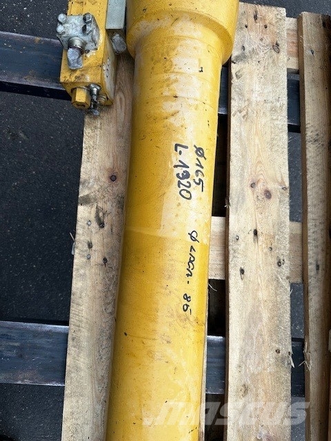 CAT 315/317 SILOWNIK HYDRAULICZNY Hydraulik