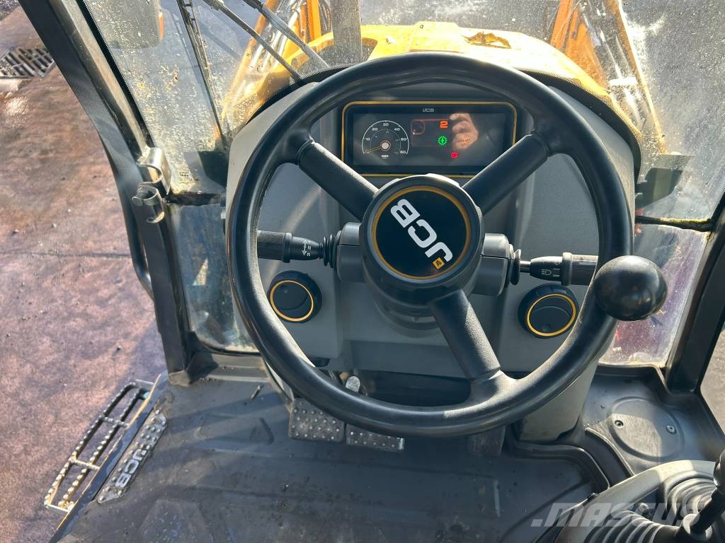 JCB 3CX Compact Backhoe
