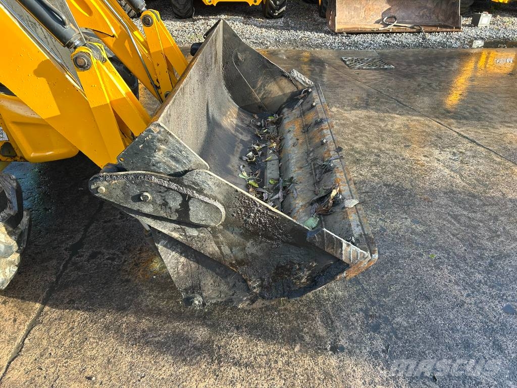 JCB 3CX Compact Backhoe