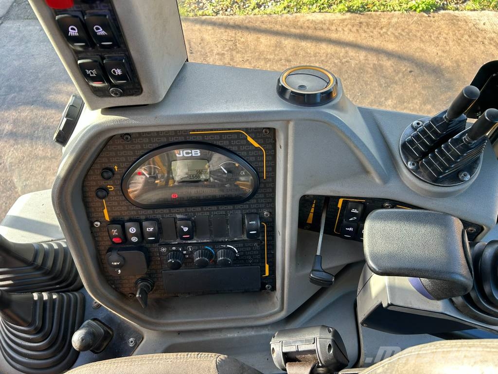 JCB 3CX Compact Backhoe