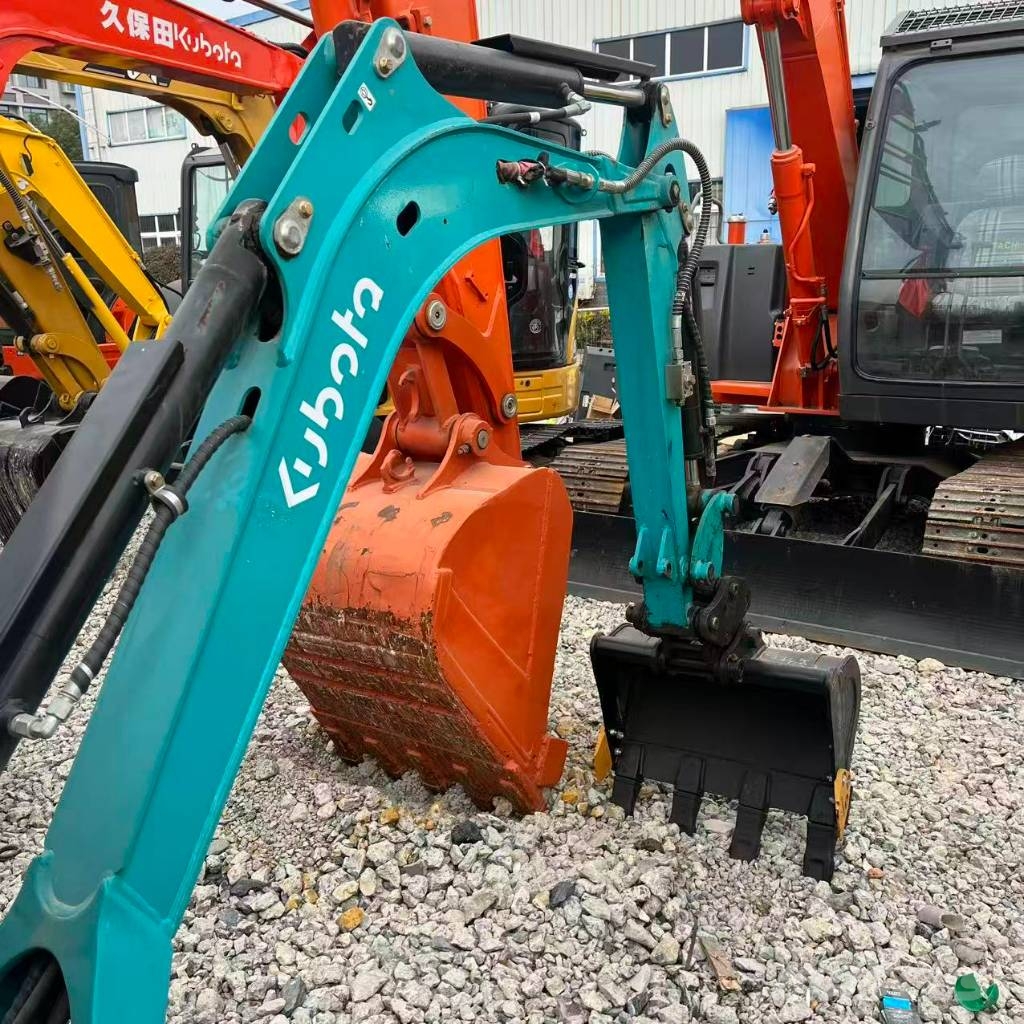 Kubota U 30 ミニ油圧ショベル 7t以下(ミニユンボ・ミニディガー)