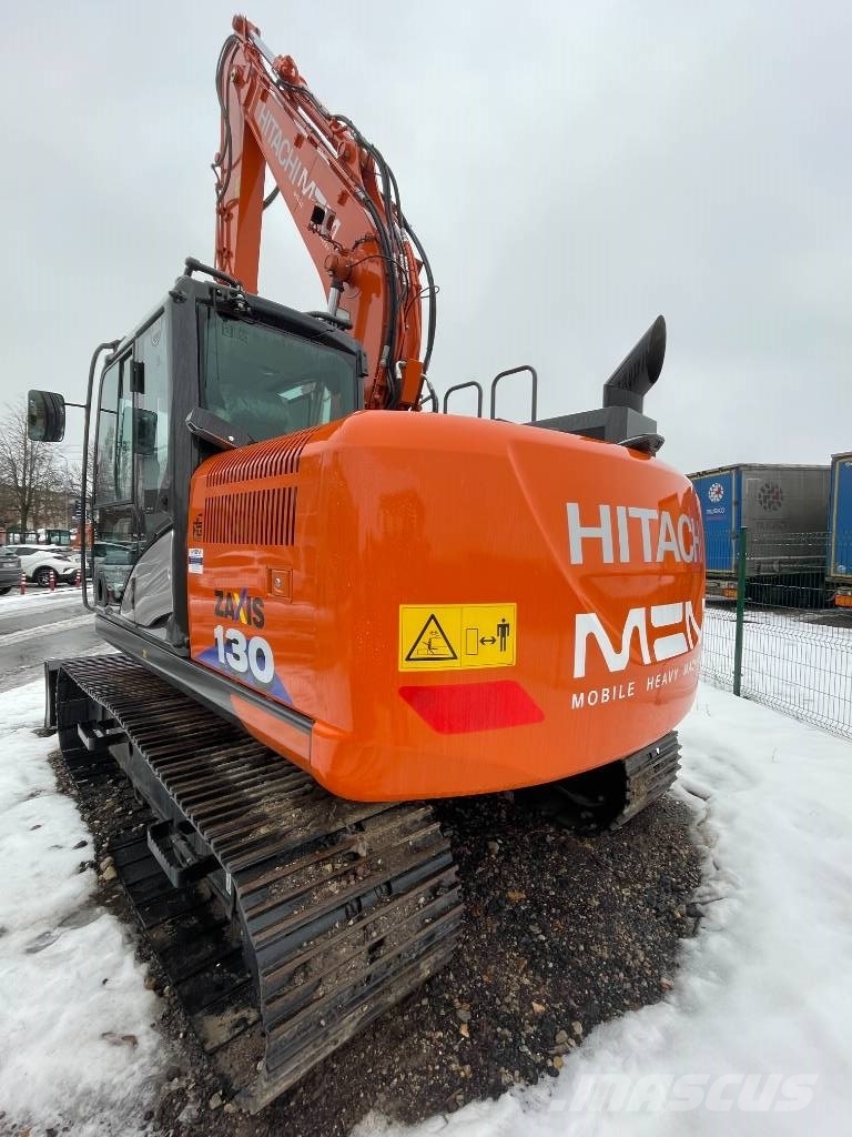Hitachi ZX 130-6 حفارات زحافة