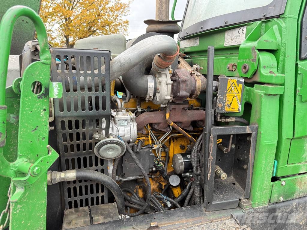 John Deere 810 D Forwarders / Autocarregadores