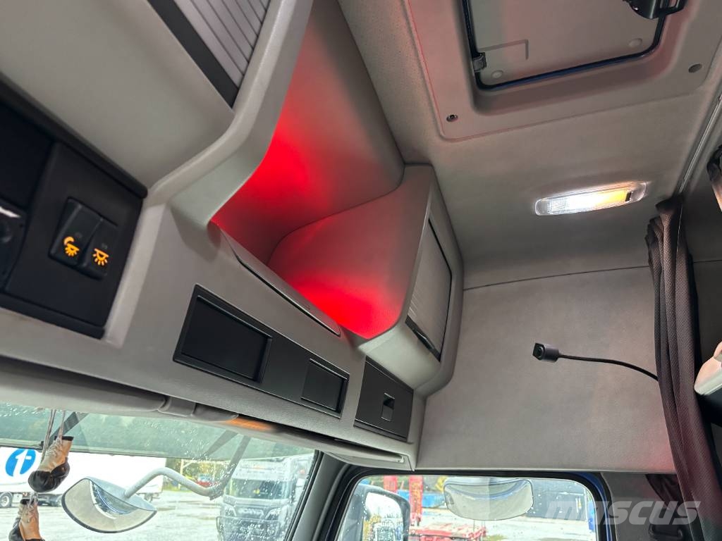 Volvo FM - HIAB 288 E-5 HIPRO Rol kiper kamioni s kukama za dizanje