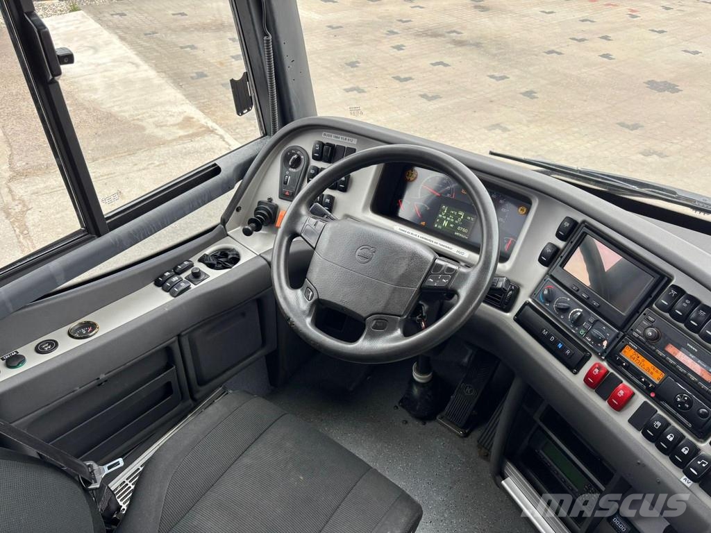 Volvo B8R 9700H 6x2*4 61 SEATS / AC / AUXILIARY HEATING Πούλμαν