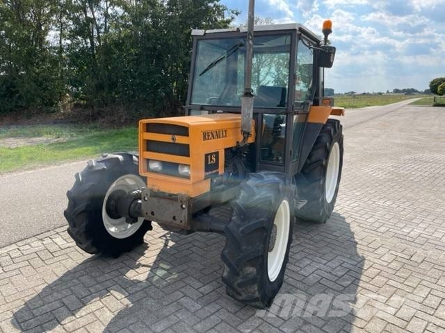 Renault R65 14 LS 4X4 트랙터