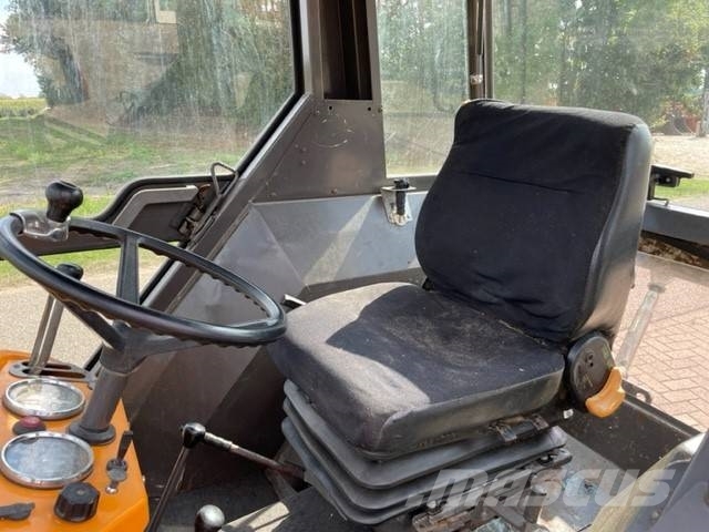 Renault R65 14 LS 4X4 트랙터