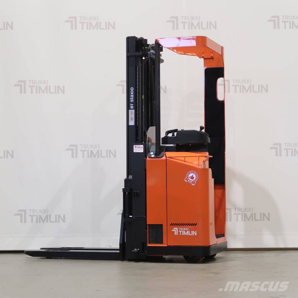 Toyota SSE135L Ajettavat pinoamisvaunut
