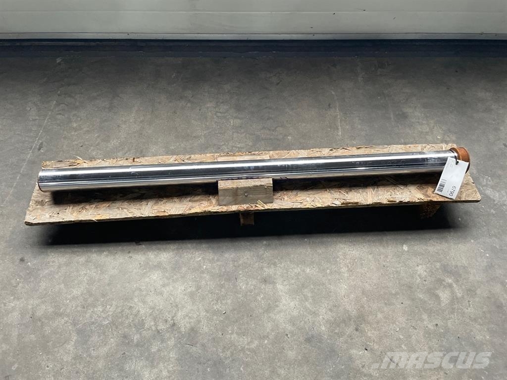 Manitou M/MXC-563481-Cylinder rods/Zylinderstangen Hydraulics