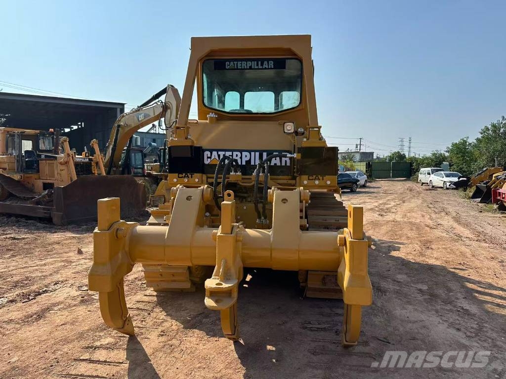 CAT D7G lánctalpas dózerek