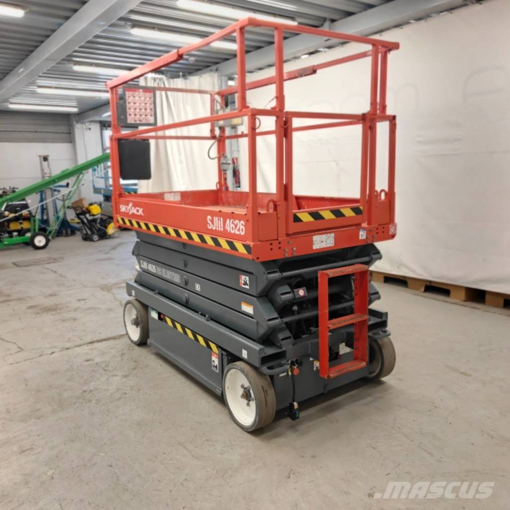 SkyJack SJ4626K Ollós emelők
