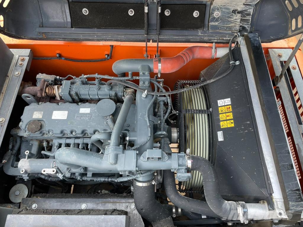 Doosan DX255LC-5 Roomikekskavaatorid