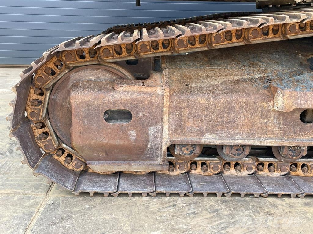 Doosan DX255LC-5 Roomikekskavaatorid