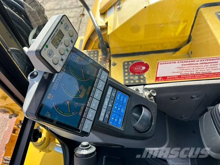 Komatsu PW 118 MR-8 Escavadoras de rodas