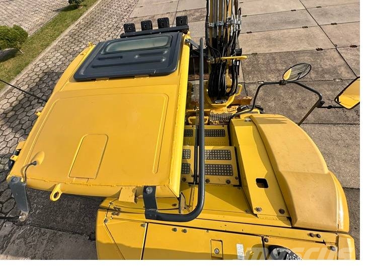 Komatsu PW 118 MR-8 Escavadoras de rodas