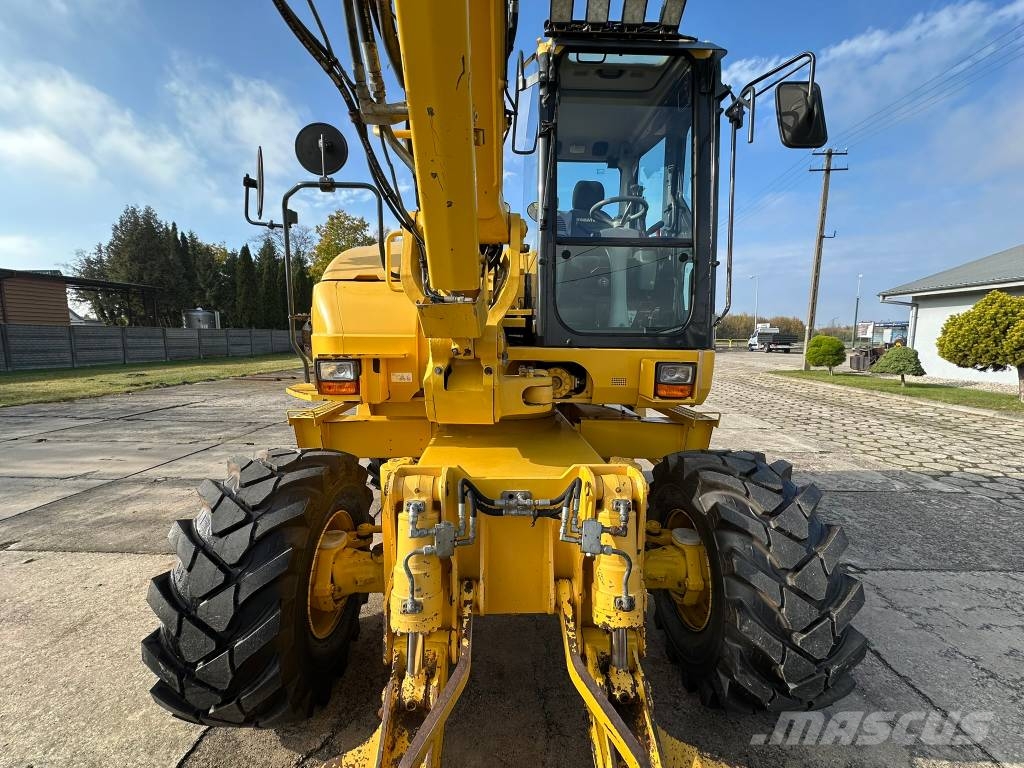 Komatsu PW 118 MR-8 Escavadoras de rodas