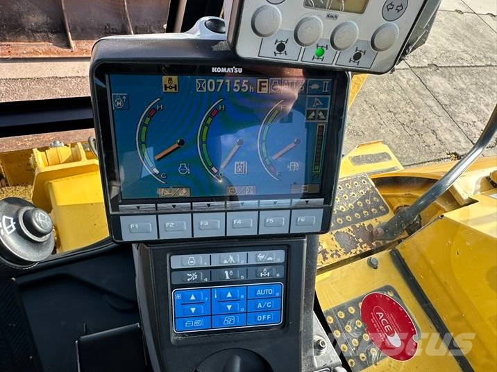 Komatsu PW 118 MR-8 Escavadoras de rodas