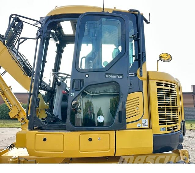 Komatsu PW 118 MR-8 Escavadoras de rodas