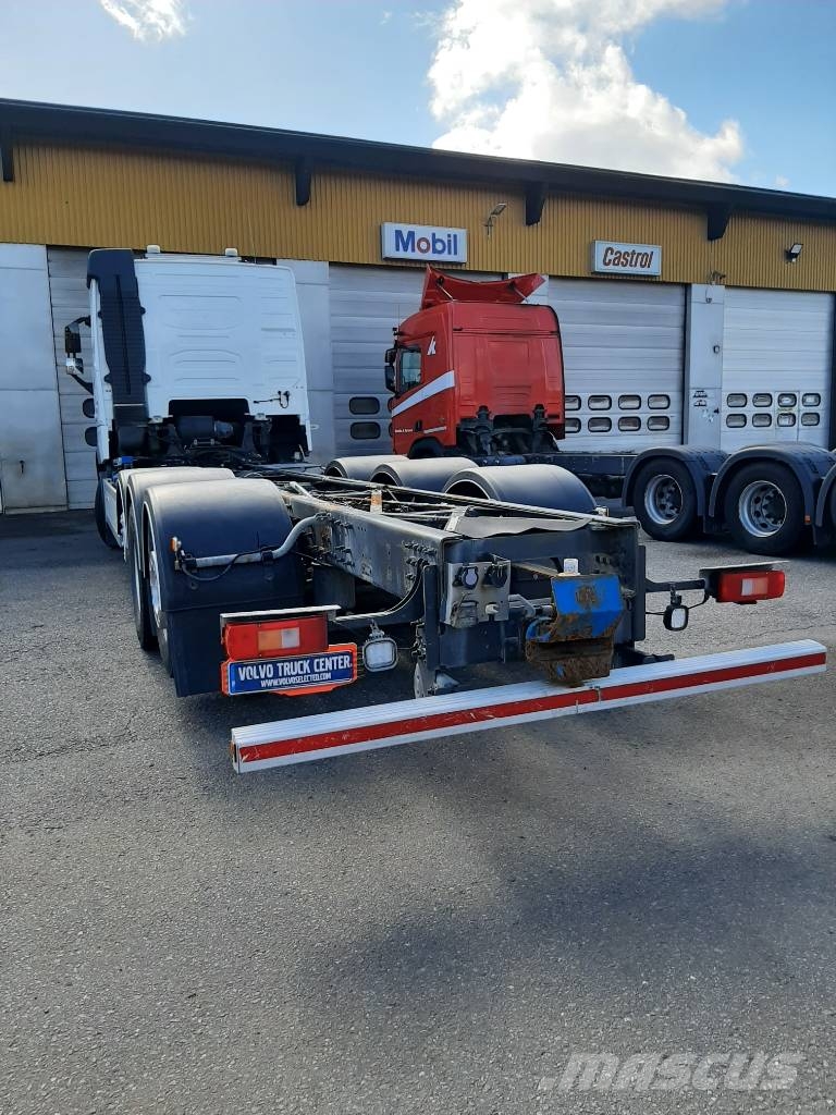 Volvo FH 13 Šasija ar kabīni