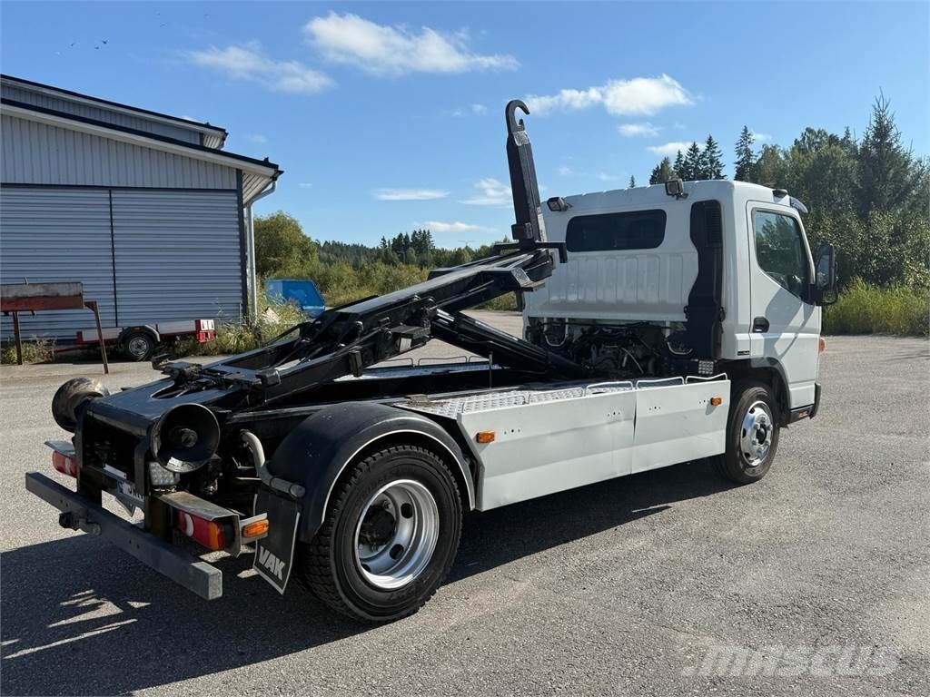 Mitsubishi Fuso Canter Camiones elevadores de gancho