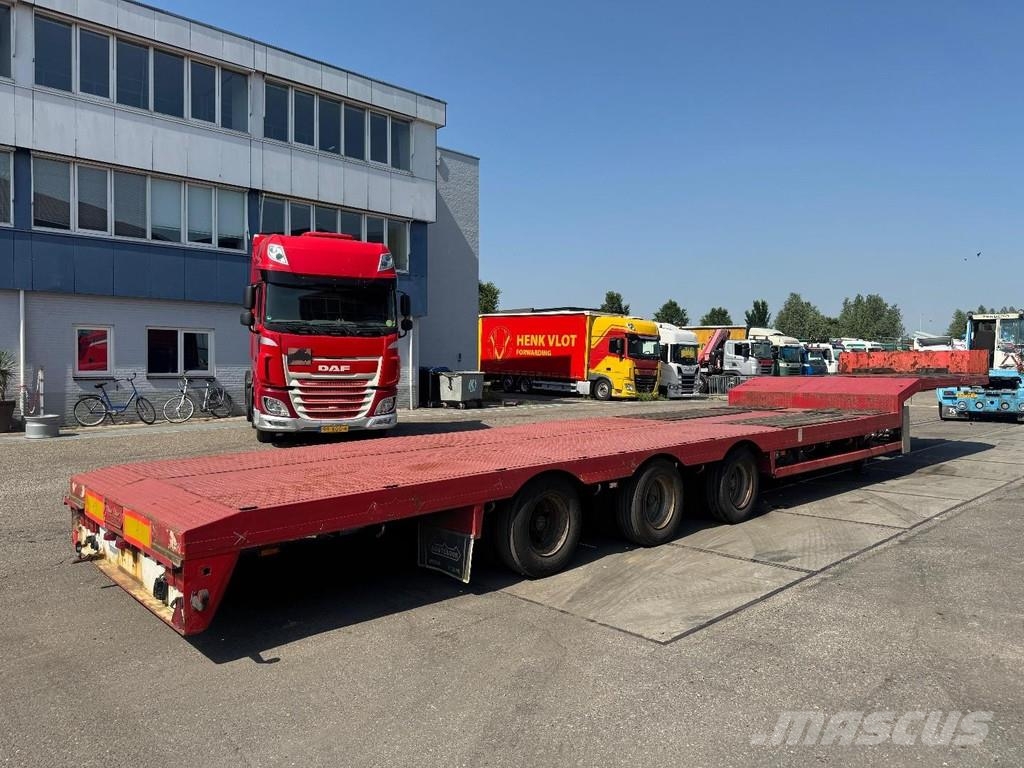 Nooteboom MCO-48-03 / 51 Ton / 26,8m Total / Forced Steering Låg lastande semi trailer