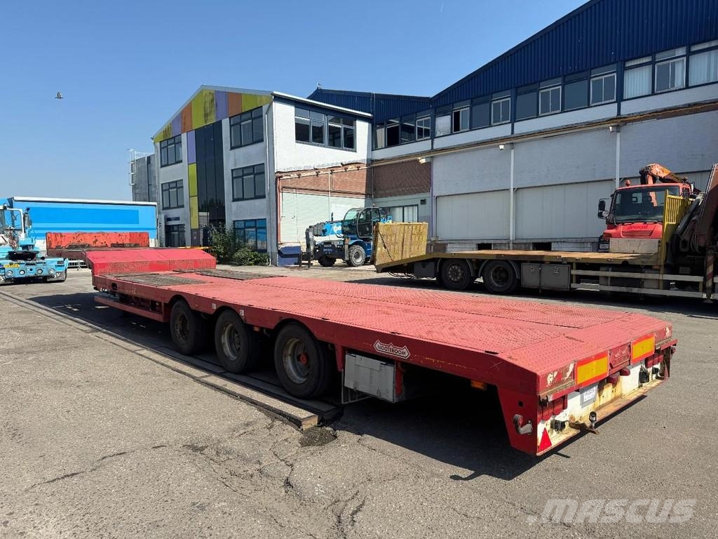 Nooteboom MCO-48-03 / 51 Ton / 26,8m Total / Forced Steering Låg lastande semi trailer