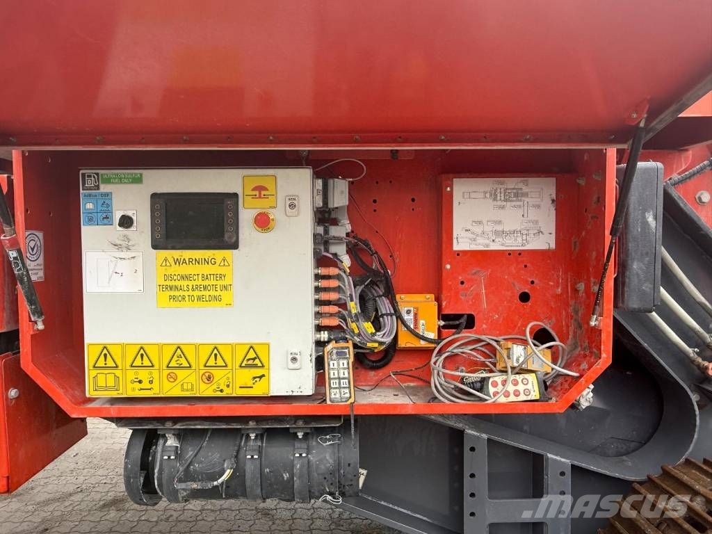 Finlay J-1175E 自走式クラッシャー