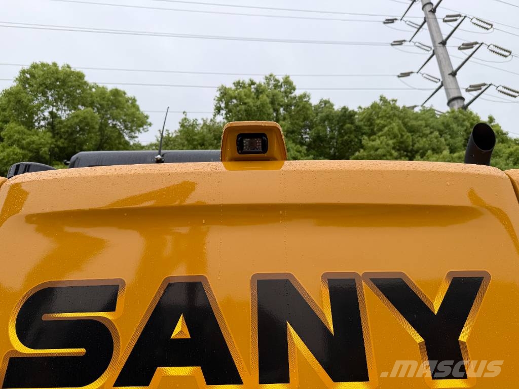 Sany SY 75W Ekskavatori uz riteņiem