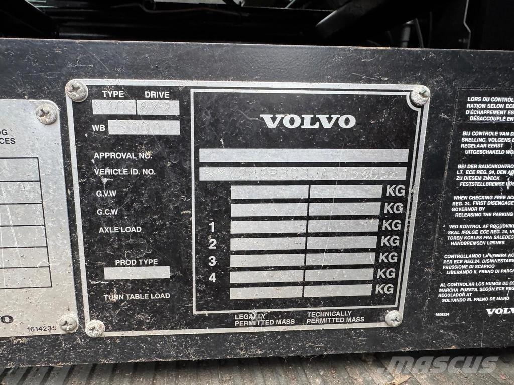 Volvo N10 6X4 Robson-Drive + TANK 14.000 LITER Anders