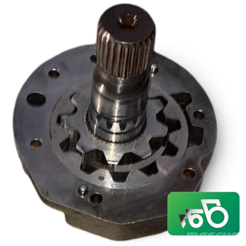 John Deere 6420 Oil Pump Shaft RE39406 PowerQuad Gearbox R109001 Chassis